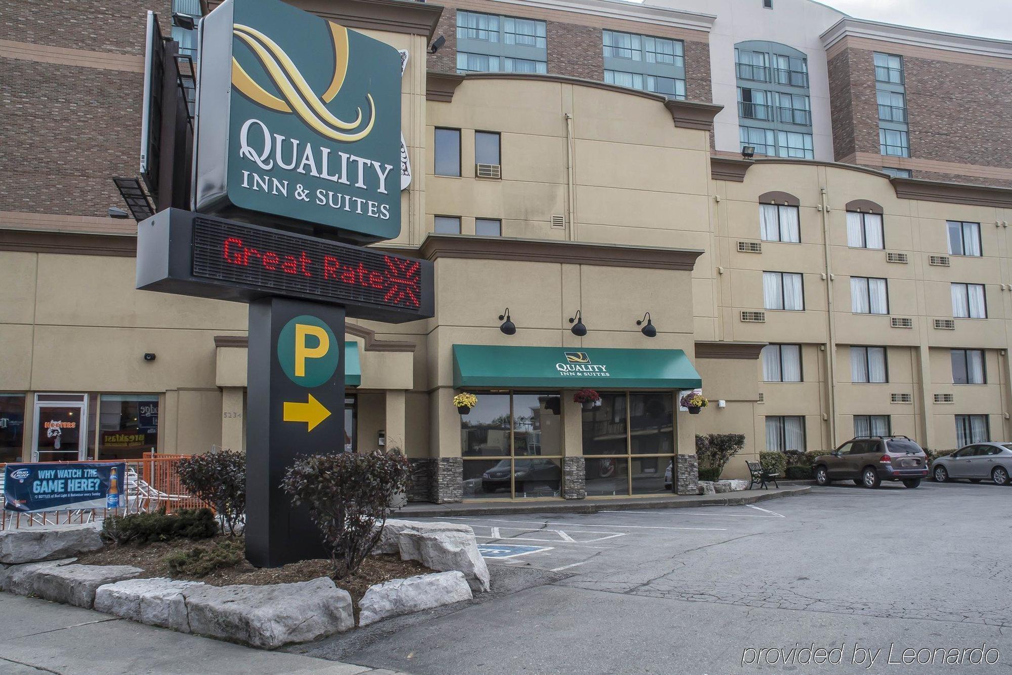 Quality Inn & Suites Niagara Falls Exterior photo